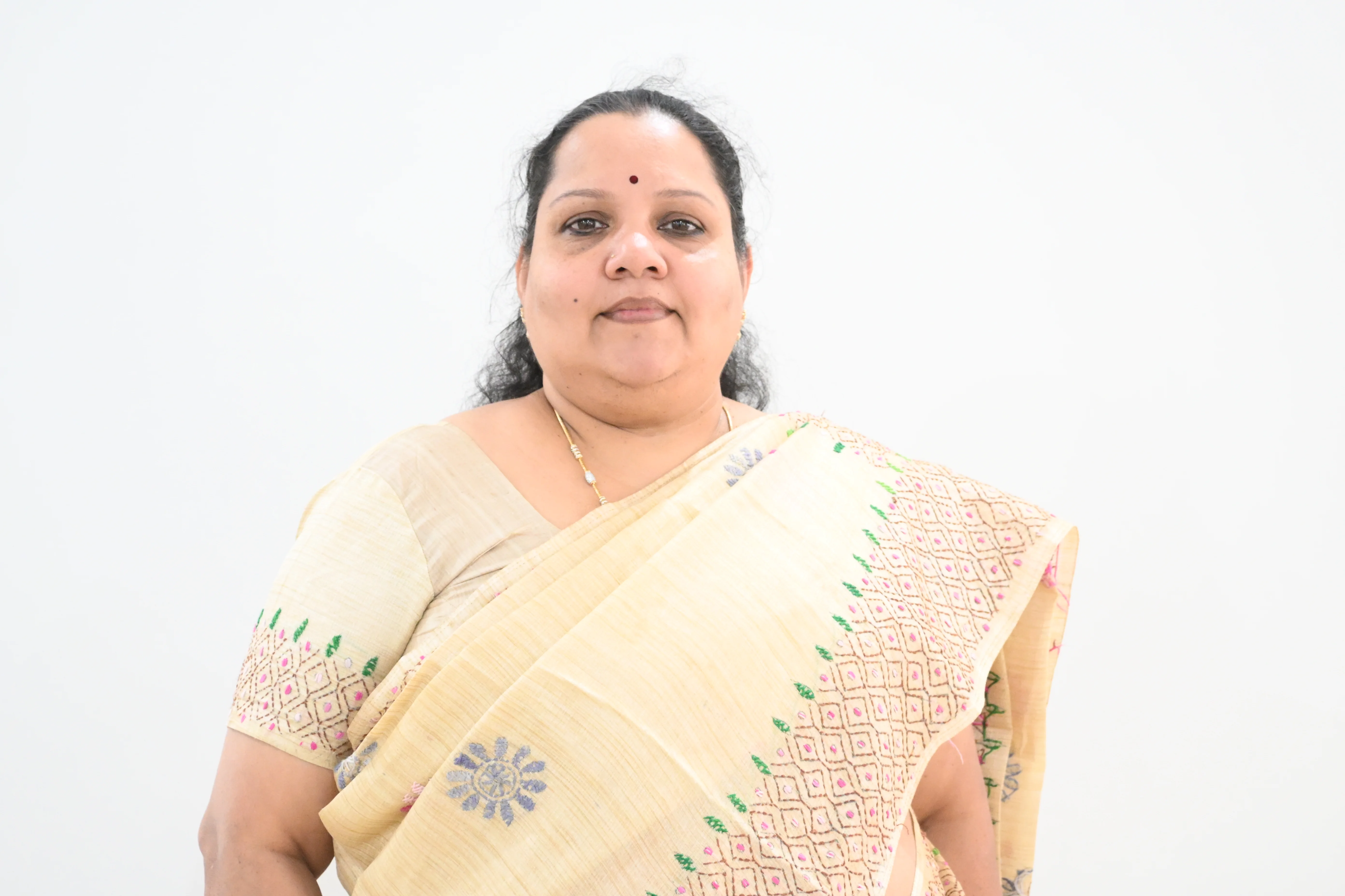 dr-chitra