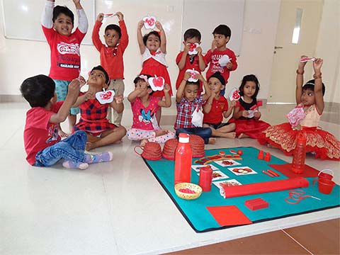 Colours Day 2019 - Montessori