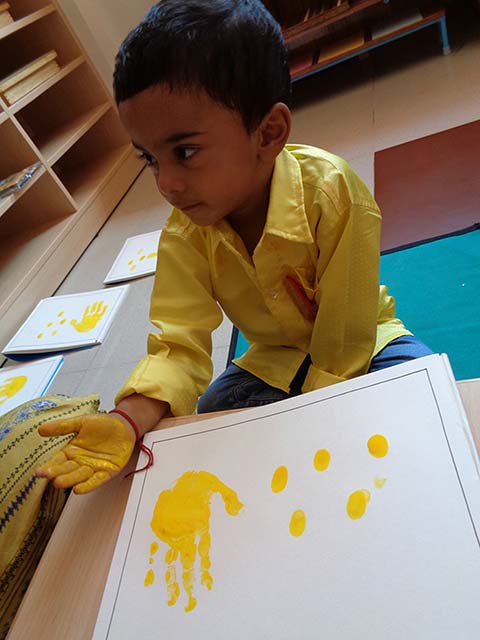 Colours Day 2019 - Montessori