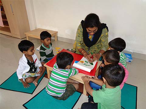 Colours Day 2019 - Montessori